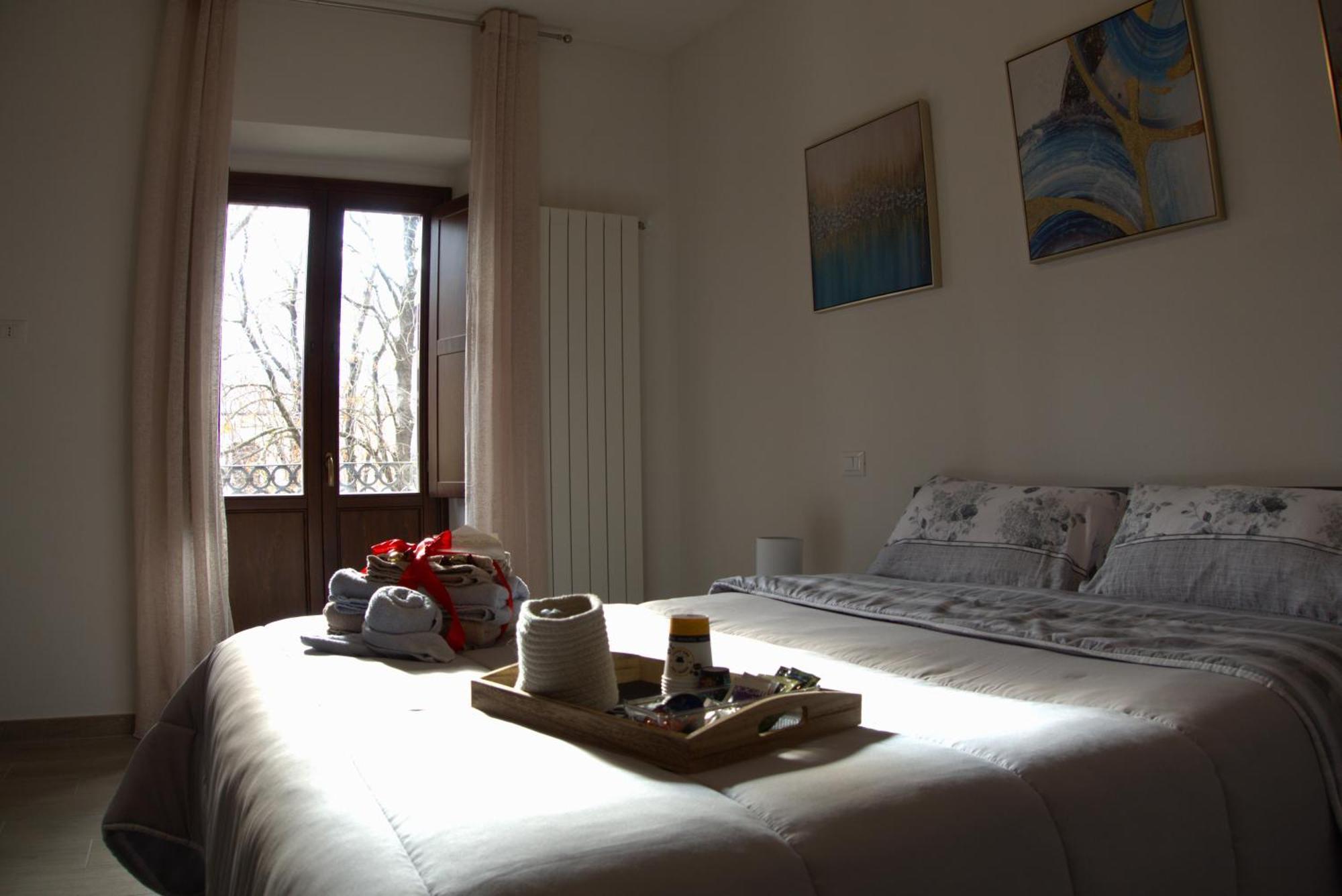 Dimora Del Sole - Civico 13 Otel LʼAquila Dış mekan fotoğraf