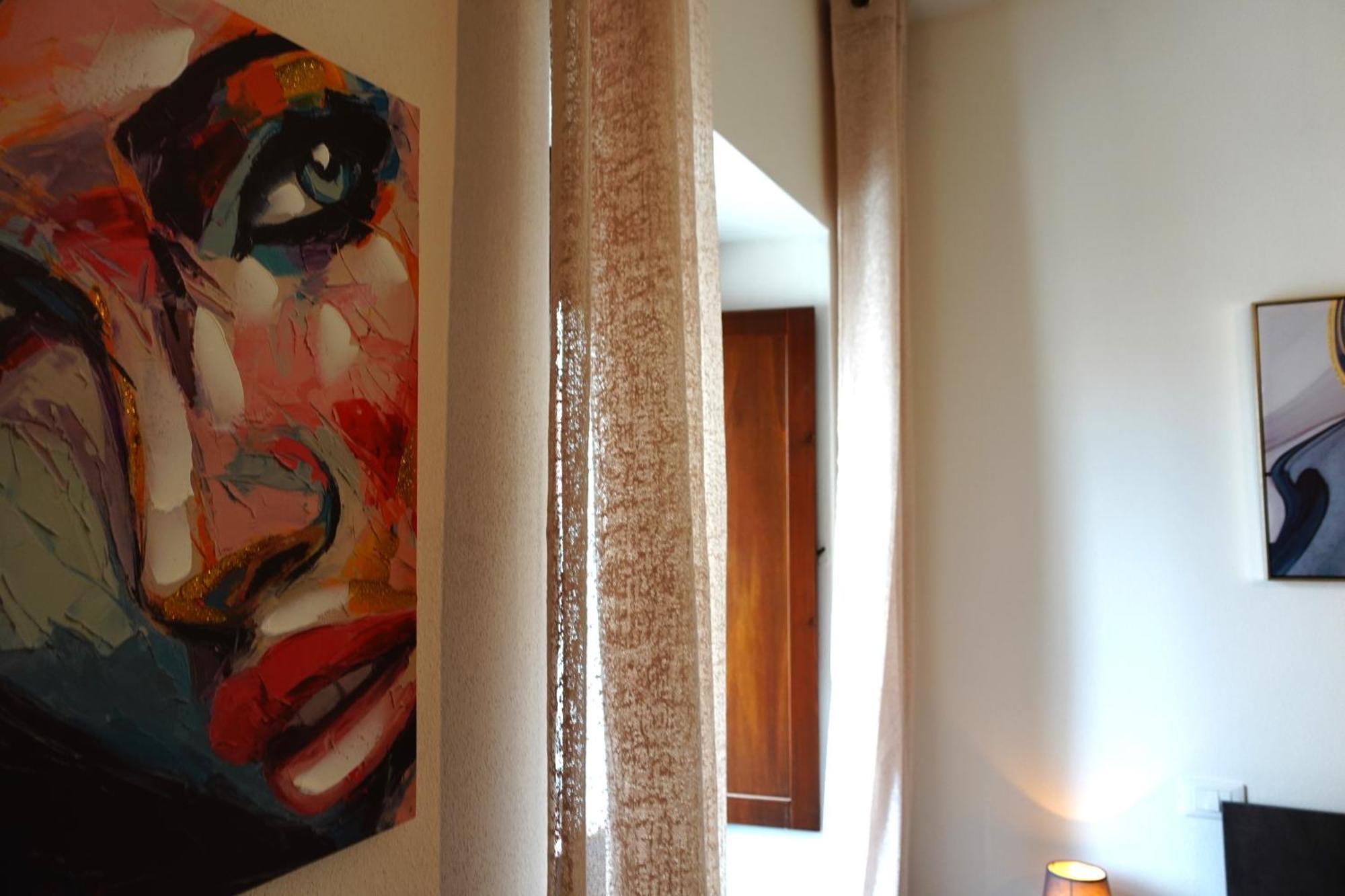 Dimora Del Sole - Civico 13 Otel LʼAquila Dış mekan fotoğraf