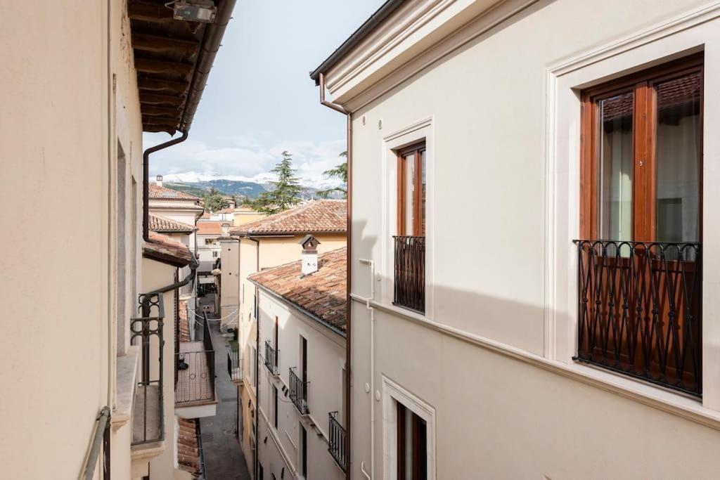 Dimora Del Sole - Civico 13 Otel LʼAquila Dış mekan fotoğraf